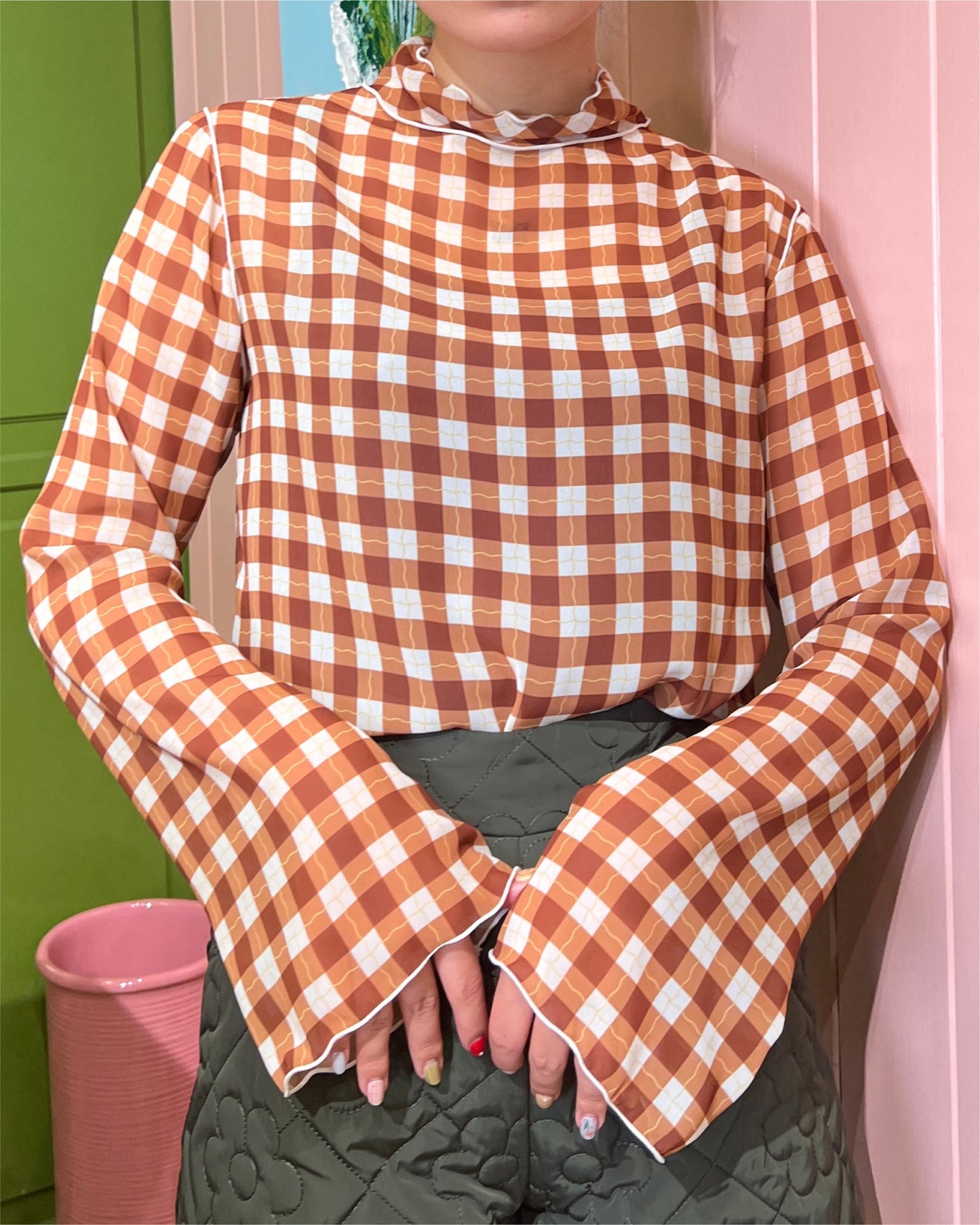 Wave gingham see-through tops (Brown)