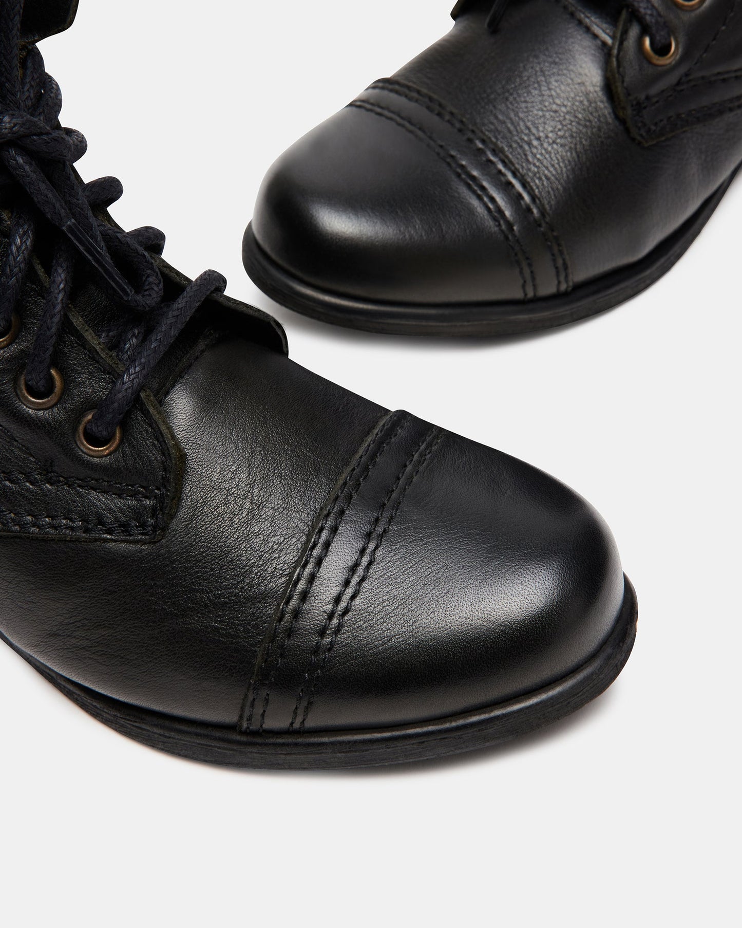 TROOPA BLACK LEATHER - SM REBOOTED