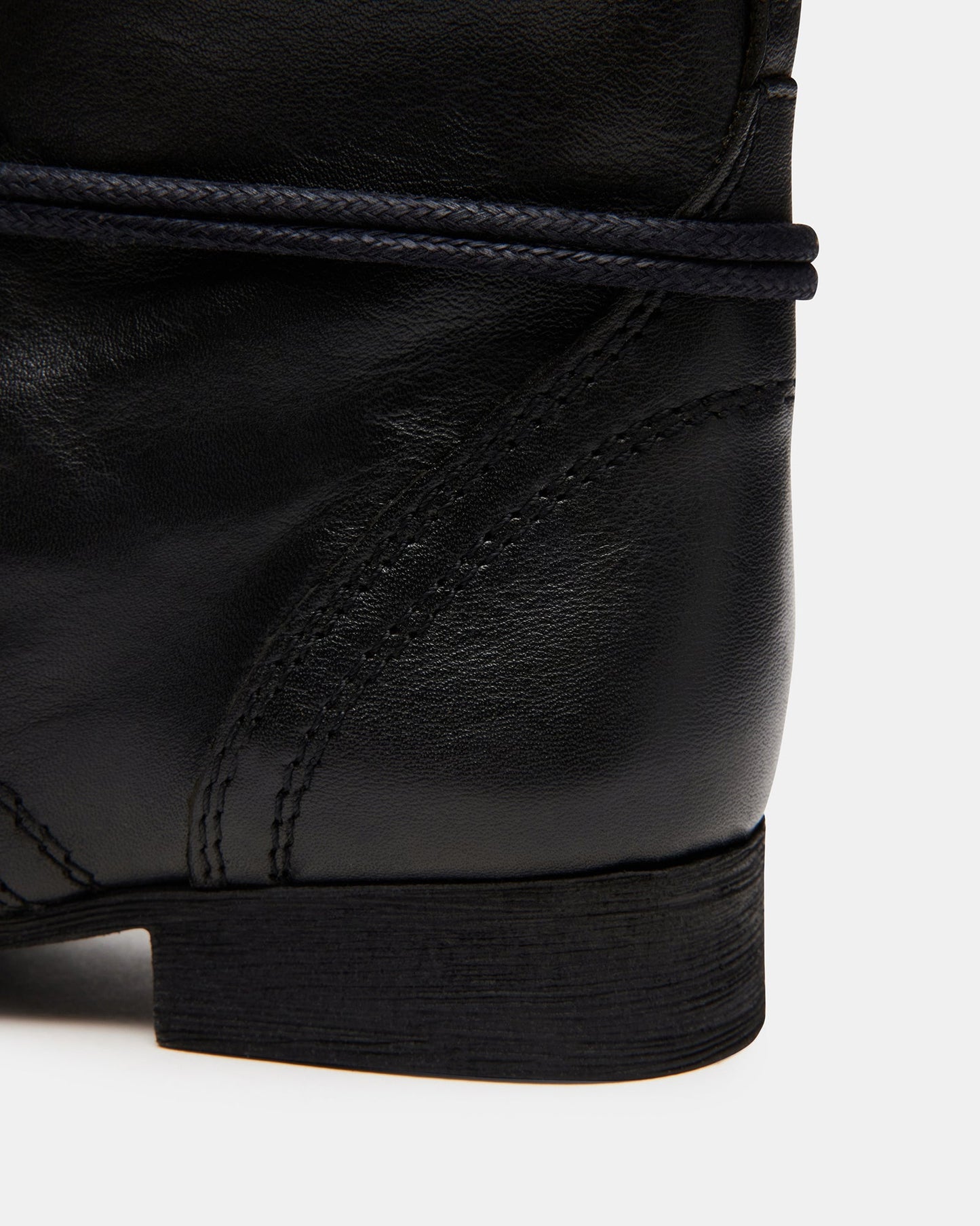 TROOPA BLACK LEATHER - SM REBOOTED